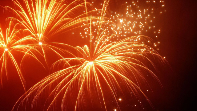 Fuochi d'artificio nel cielo &copy; Pixabay.