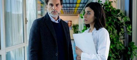 Un posto al sole, trame dicembre: Riccardo riceve una grande delusione professionale