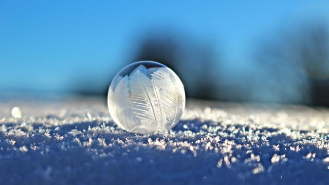 Una pallina di neve (&copy;pixabay.com)