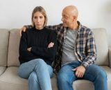 Ida Kolavenko e Diego Giordano (Francesco Vitiello) &copy; Un Posto al Sole Rai - Immagine elaborata con IA