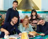 Nunzio, Samuel, Silvia, Rossella e Michele insieme per il Natale &copy; Un posto al sole Rai.