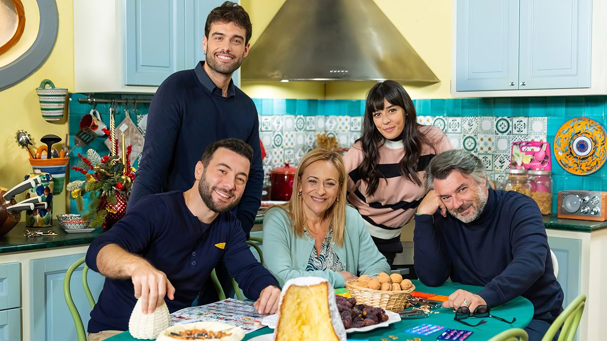 Un posto al sole, palinsesto confermato a Natale: la soap va in onda 24 ...