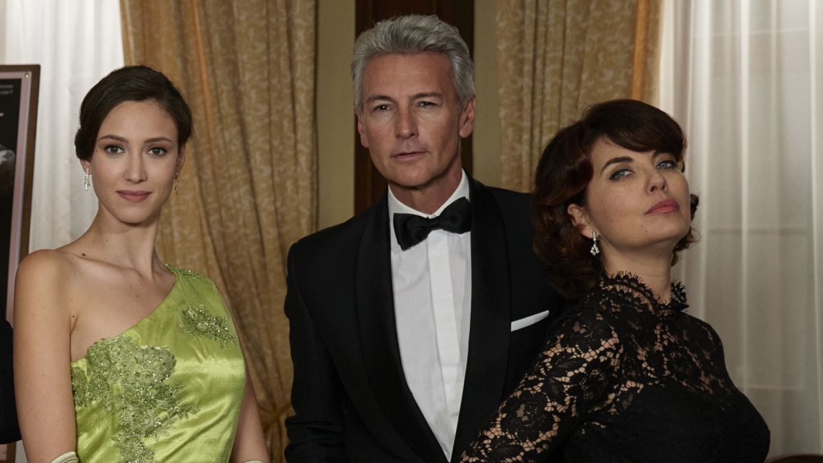 Il Paradiso delle signore, trama 23/12: Guarnieri raggiunge Adelaide a ...