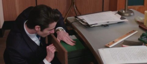 Il Paradiso delle signore, trama 12 dicembre: Ettore perde la pochette mentre ruba la foto