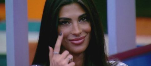 Grande Fratello, sondaggi televoto dell'8/12: Rasha preferita e vicina alla finale