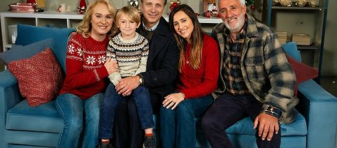 Upas, anticipazioni al 19 dicembre: Viola annuncia alla famiglia che tornerà con Eugenio