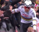 Mathieu Van der Poel, favorito dei Mondiali di ciclocross - © Screenshot Eurosport.