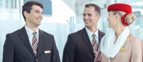 Hostess e Steward Emirates - © sito Emirates