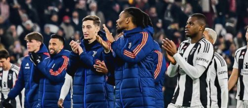 La squadra festeggia dopo una vittoria © Juvemtus FC