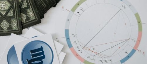 Segni e calcoli dell'oroscopo © Pexels