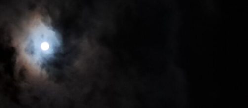 Luna piena con nuvole- © Katia Di Luna