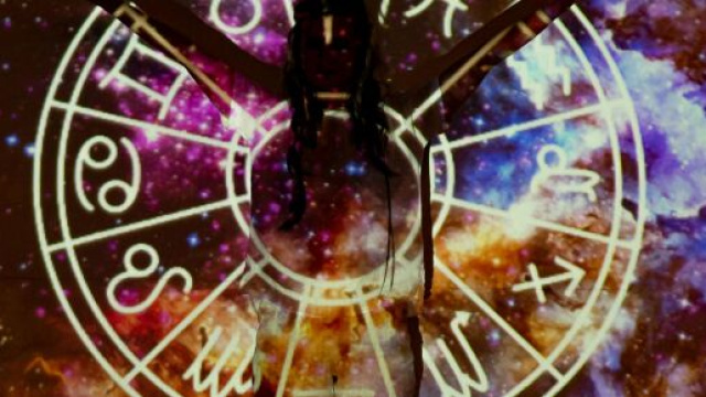 La ruota astrologica (© Pexels)