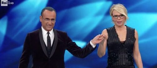 Carlo e Conti e Maria De Filippi a Sanremo 2017 © Rai