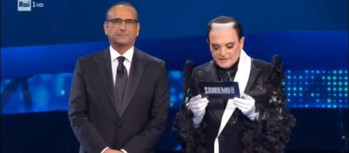 In foto Carlo Conti e Malgioglio a Sanremo 2025 © Rai