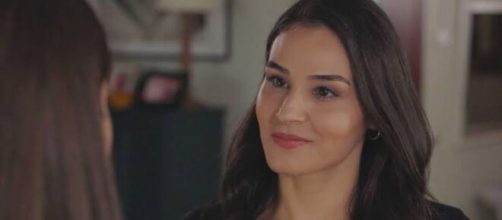 Yesim in una scena di Tradimento © Mediaset