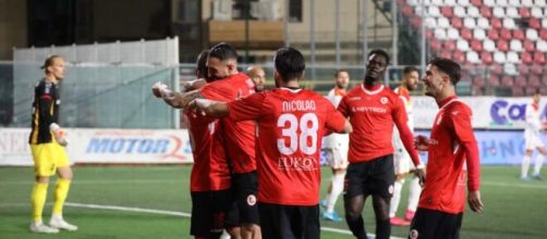 L'esultanza dopo un gol dei calciatori della Turris - © Facebook / Turris Calcio