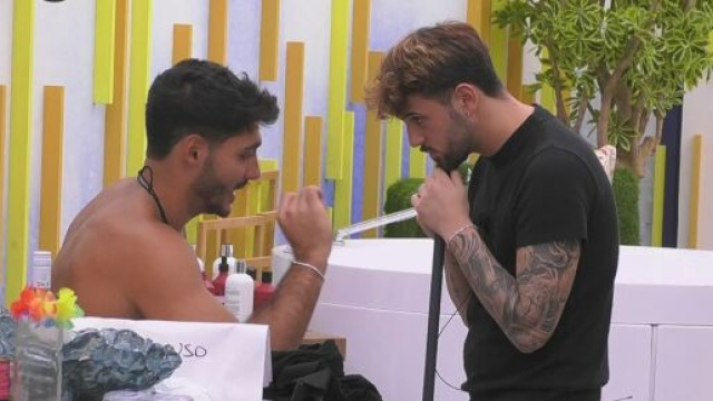 Javier Martinez e Alfonso D'Apice (&copy; Grande Fratello/Mediaset).