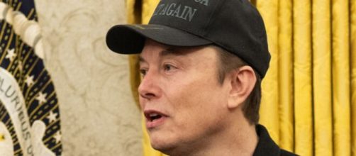Elon Musk nello Studio Ovale © Wikimedia Commons