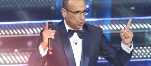 In foto Carlo Conti a Sanremo 2025 © Rai.