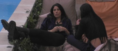 Amanda Lecciso e Mariavittoria Minghetti (© Grande Fratello/Mediaset).