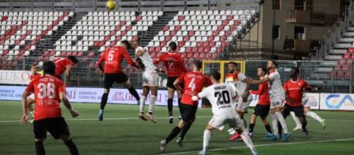 Azione di gioco della Turris in campionato - © Facebook / Turris Calcio
