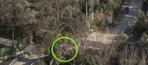 La caduta di Egan Bernal alla Clasica Jaen - © Screenshot Eurosport