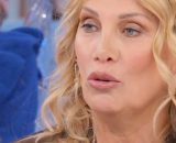 Sabrina, dama del parterre U&D © Mediaset