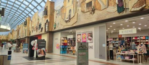 Il Centro Commerciale Le Fontane di Catanzaro - © Francesco Trabassi.