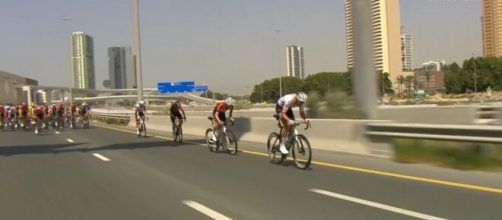 La fuga di Tadej Pogacar allo UAE Tour - © Screenshot Eurosport