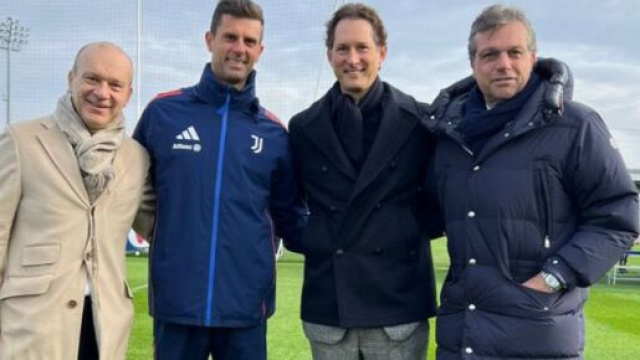 Maurizio Scanavino, Thiago Motta, John Elkann e Cristiano Giuntoli. Foto &copy; Juventus