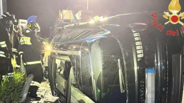 Incidente stradale a Tarsia - &copy; Vigili del Fuoco