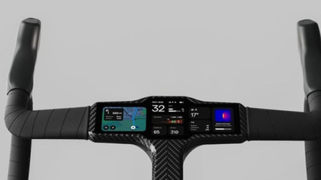 Il manubrio smart FliteDeck della startup tedesca Flite. &copy;Flite