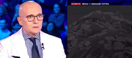 Alfonso Signorini e la casa del Grande Fratello - screenshot © Mediaset.