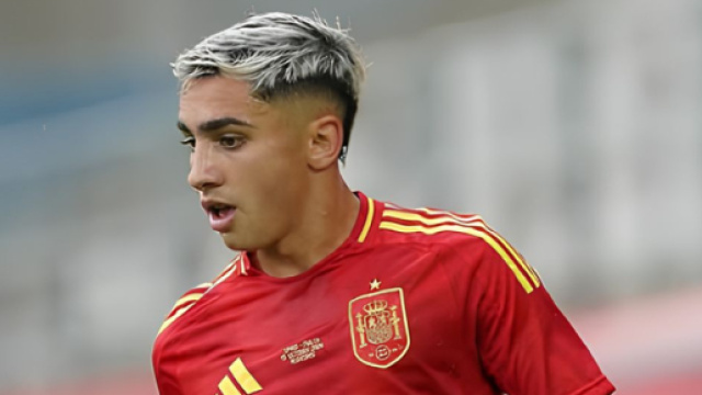 Yeremay con la maglia della Spagna &copy; profilo Instagram yeremayhernandez10