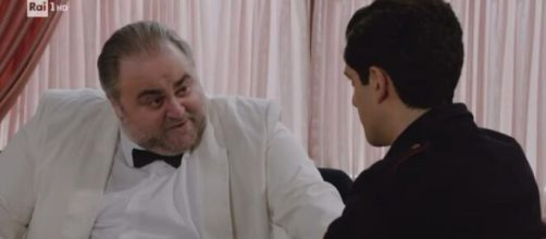 In foto Ciro Puglisi de Il Paradiso delle signore, screenshot © Rai 1