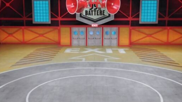 Lo studio di 99 da battere © Rai