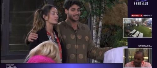 In foto Helena e Javier al Grande fratello © Mediaset.