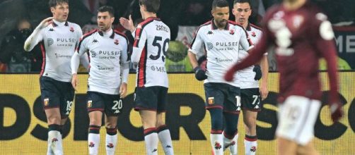 L'esultanza dei giocatori rossoblù in Torino-Genoa © Dazn.