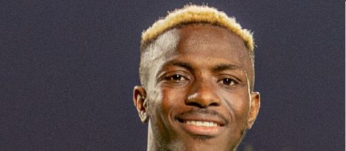 L'attaccante Victor Osimhen con la divisa della Nigeria © Instagram