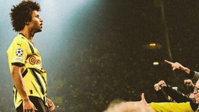 Karim Adeyemi, esterno del Borussia Dortmund &copy; X