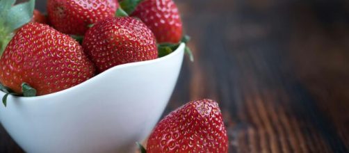 Alcune fragole © Foto pexels.com