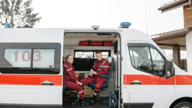 Foto di reperto di un'ambulanza © Pexels.com