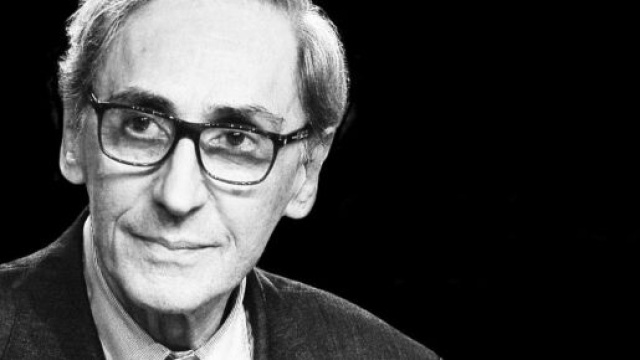 Nella foto Franco Battiato di cui sono raccolti i suoi pensieri nel libro All'essenza - Foto dal Sito ©battiato.it