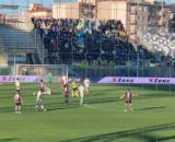Un momento di gioco della gara tra Crotone e Audace Cerignola - © Francesco Trabassi