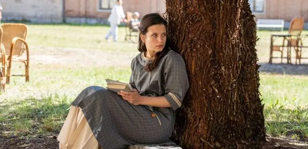 Martina scrive una lettera a Curro © Immagine Mediaset.