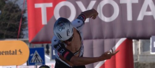 L'arrivo di Isaac del Toro - © Screenshot Eurosport