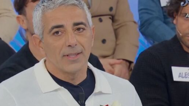 Il cavaliere Giuseppe durante una puntata di Uomini e donne © Mediaset.