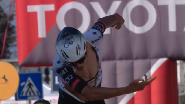 L'arrivo di Isaac del Toro - &copy; Screenshot Eurosport