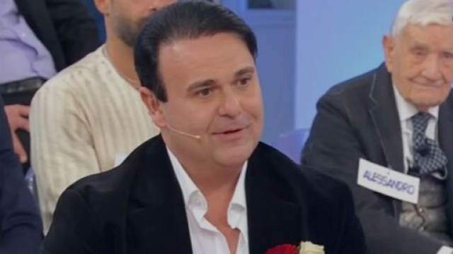 Cosimo durante una puntata di Uomini e donne © Mediaset.