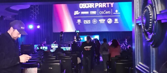 Gli Oscar 2025 vissuti da Bologna: una notte di cinema e giochi al Medica 4K